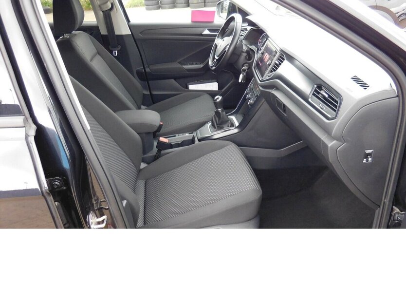 VW T-Roc 1.0 Life TSI BMT Navi Klima Alu 47.400 km 17.990 € Vordorf 38533