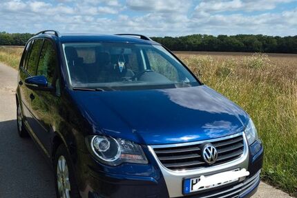 VW Touran 235.000 km 3.490 &euro; Lehre 38165