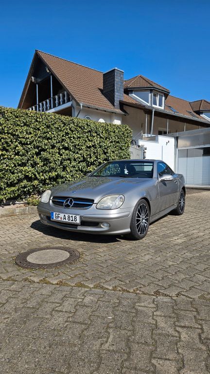 Mercedes-Benz SLK 200 144.000 km 4.799 € Isenbüttel 38550
