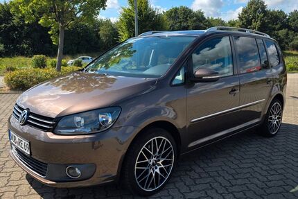 VW Touran 230.000 km 6.900 &euro; Wolfsburg 38444