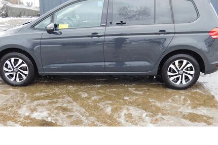 VW Touran 21.400 km 25.990 &euro; Vordorf 38533