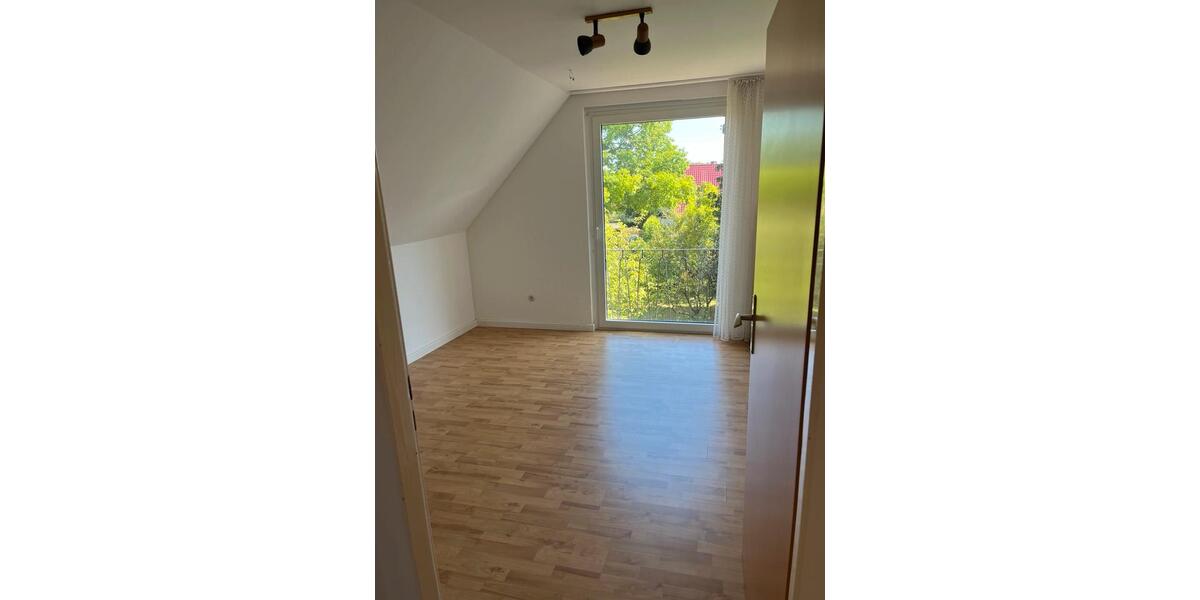 Einfamilienhaus Wolfenbüttel Ahlum - 8 Zimmer, 180 m&sup2;, 2.200&euro; | Angebot:25980738