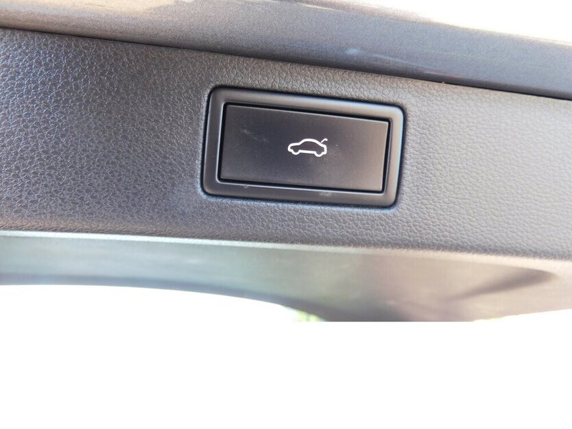 Skoda Kamiq 1.0 Tour Ambition DSG 7-Gang Navi Klima 34.100 km 19.990 € Vordorf 38533