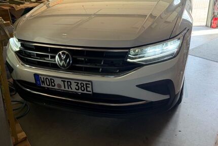VW Tiguan 73.000 km 22.999 &euro; Lehre 38165