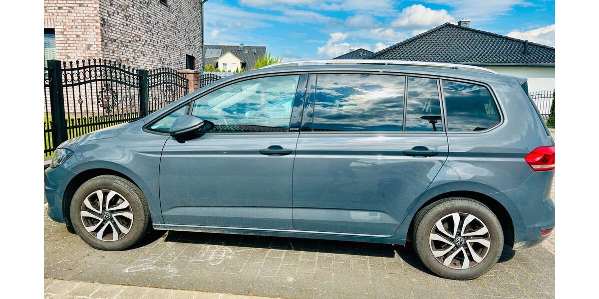 VW Touran 88.900 km 19.500 &euro; Peine 31224