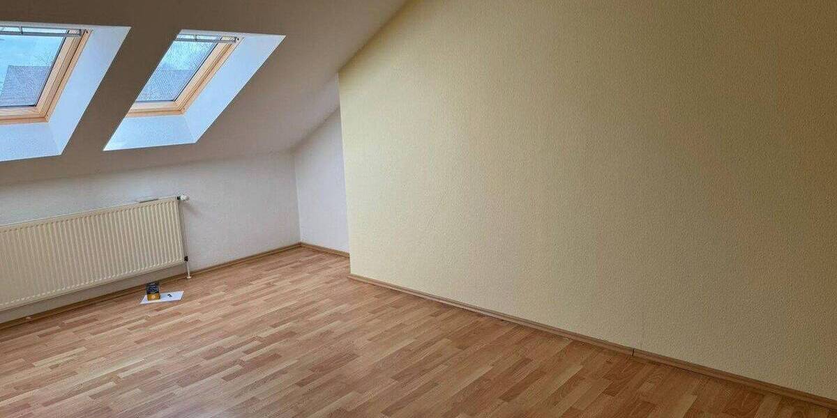 Etagenwohnung Salzgitter Thiede - 3 Zimmer, 120 m&sup2;, 700&euro; | Angebot:26929404
