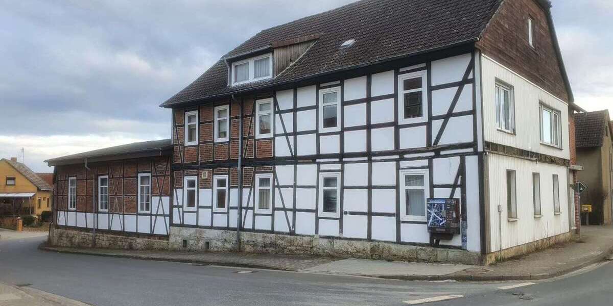 Einfamilienhaus Königslutter - 10 Zimmer, 320 m&sup2;, 59.000&euro; | Angebot:26420563