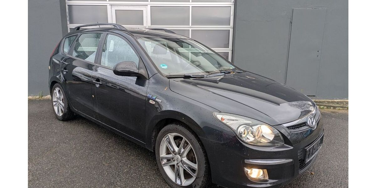 Hyundai i30 221.185 km 2.990 &euro; Braunschweig 38112