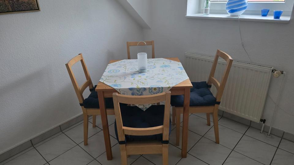 Dachgeschoßwohnung Schwülper - 3 Zimmer, 90 m&sup2;, 720&euro; | Angebot:26645675