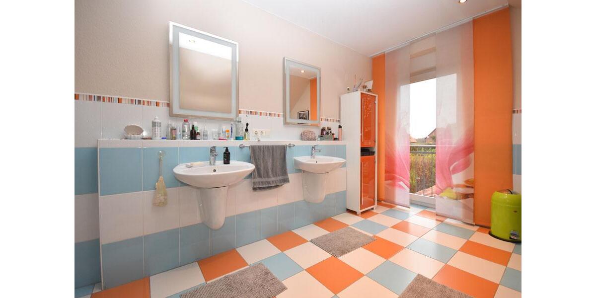 Einfamilienhaus Adenbüttel - 4 Zimmer, 265 m&sup2;, 2.500&euro; | Angebot:23710663