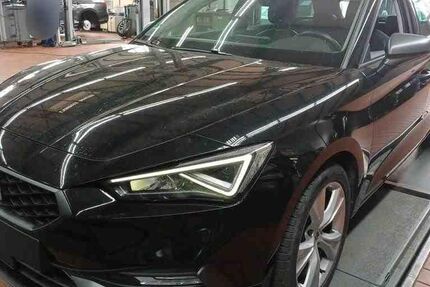 Seat Leon 111.446 km 19.300 € Braunschweig 38122