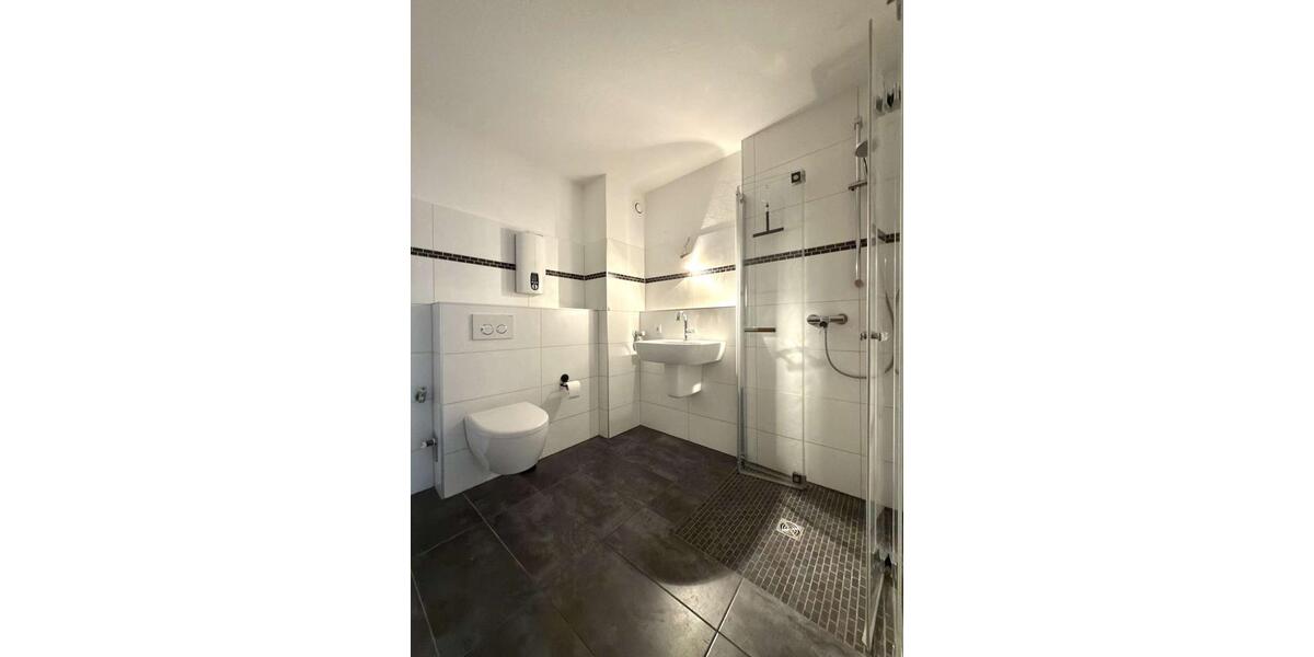 Etagenwohnung Braunschweig - 2 Zimmer, 72 m&sup2;, 860&euro; | Angebot:26095422