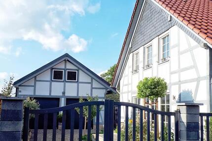 Haus Lehre - 7 Zimmer, 240 m&sup2;, 850.000&euro; | Angebot:25932603