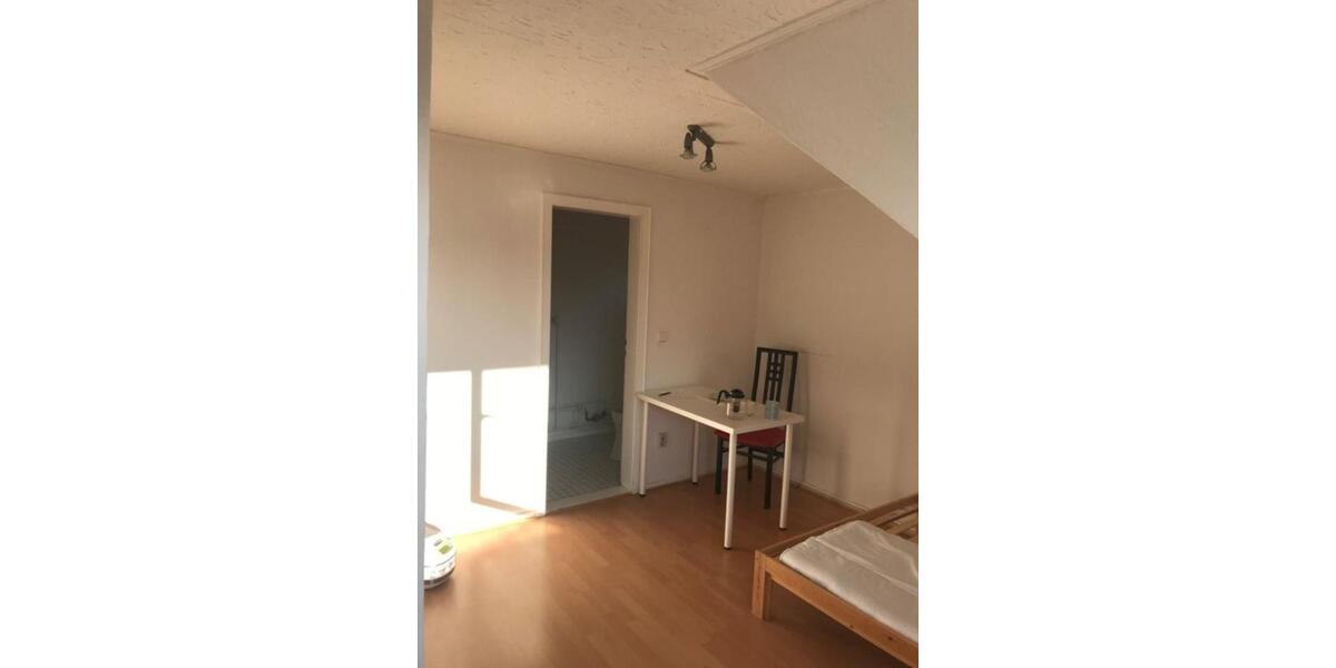 Dachgeschoßwohnung Braunschweig Westliches Ringgebiet - 1 Zimmer, 28 m&sup2;, 375&euro; | Angebot:25383151