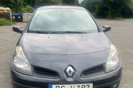 Renault Clio 233.287 km 1.750 &euro; Salzgitter 38229