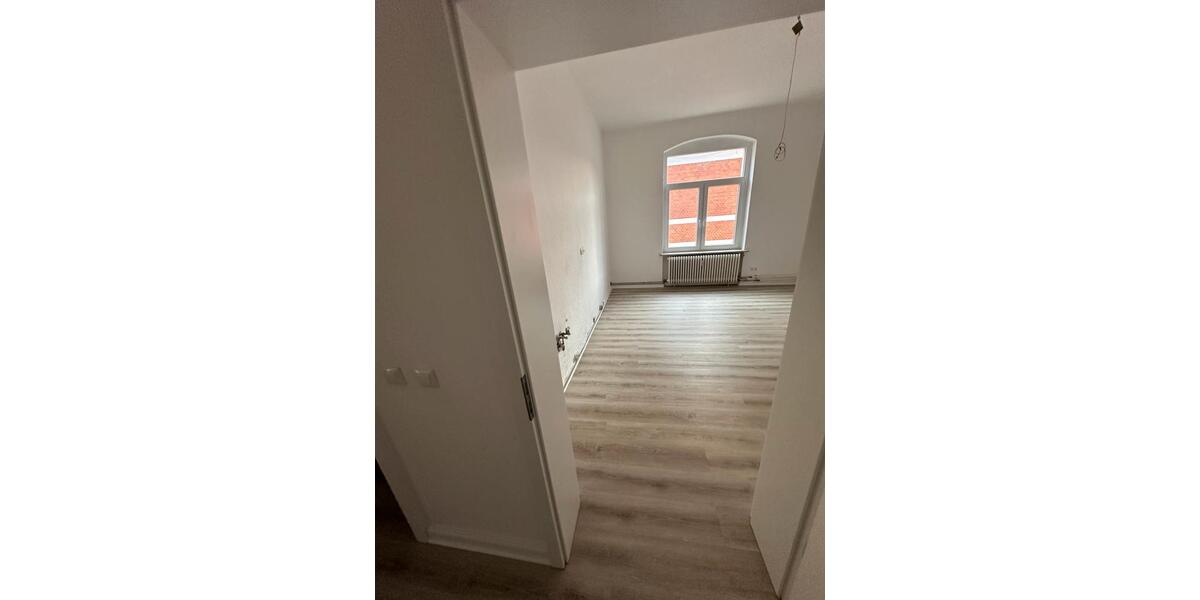 Etagenwohnung Braunschweig Östliches Ringgebiet - 3 Zimmer, 110 m&sup2;, 1.400&euro; | Angebot:24729714
