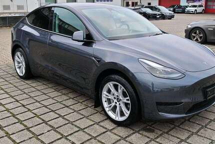 Tesla Model Y 53.636 km 31.970 € Braunschweig 38112