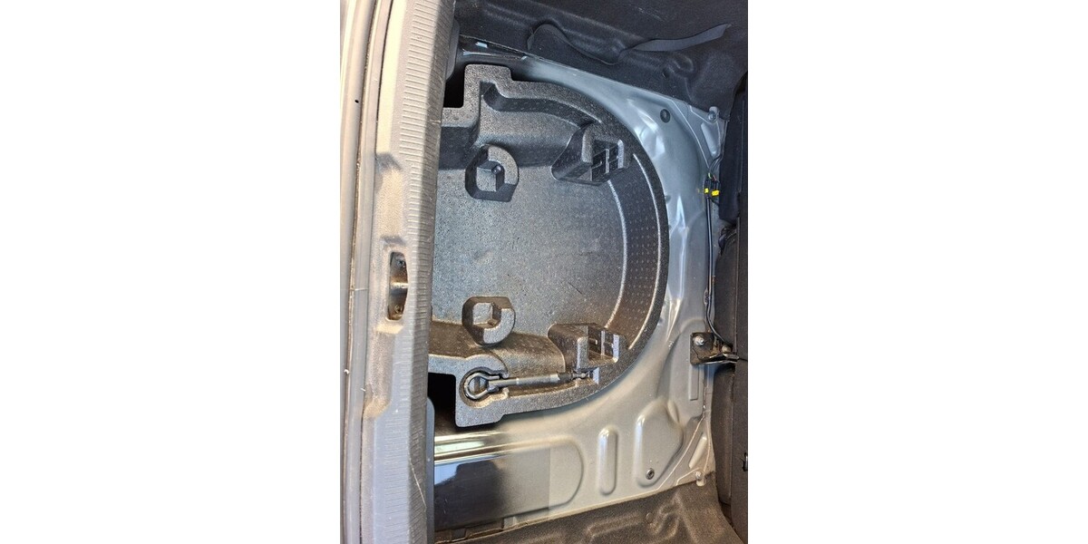 Peugeot 207 218.925 km 1.200 &euro; Gifhorn 38518