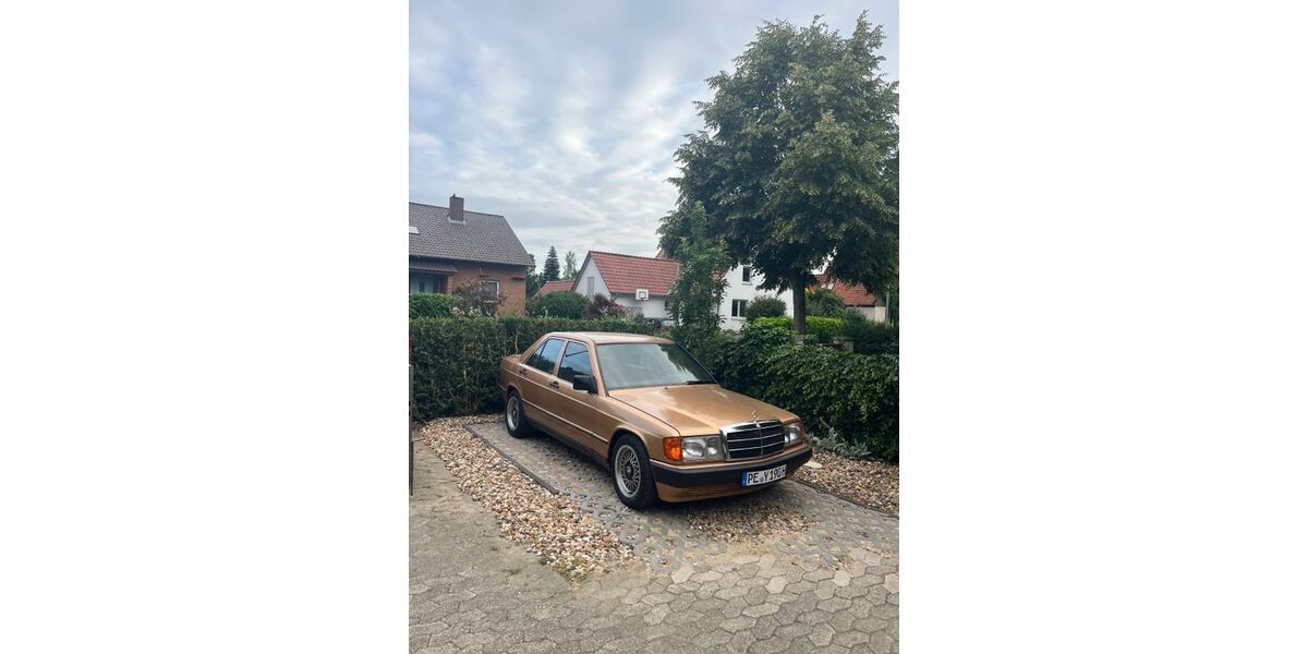 Mercedes-Benz 190 176.000 km 3.000 &euro; Peine 31224