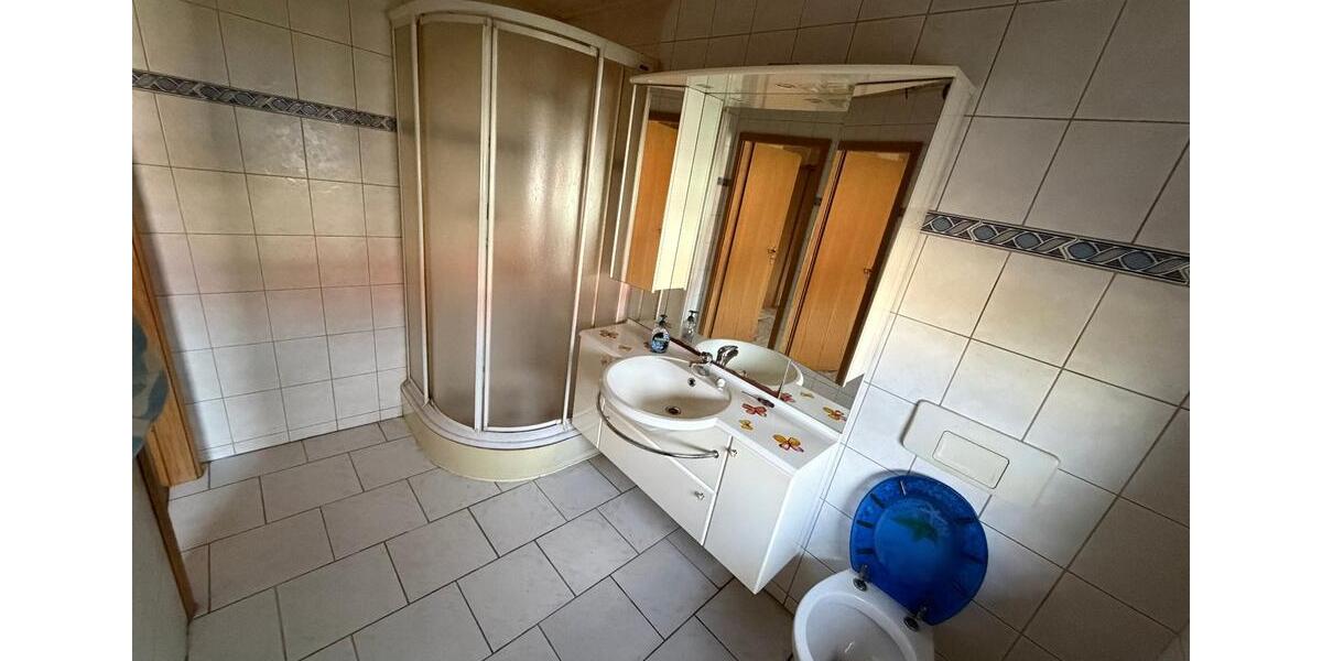 Reihenhaus Salzgitter Ortschaft Südost - 3 Zimmer, 100 m&sup2;, 100.000&euro; | Angebot:23818135