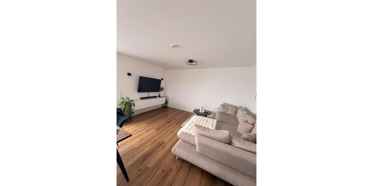 Etagenwohnung Lengede - 3 Zimmer, 98 m&sup2;, 1.140&euro; | Angebot:24850237