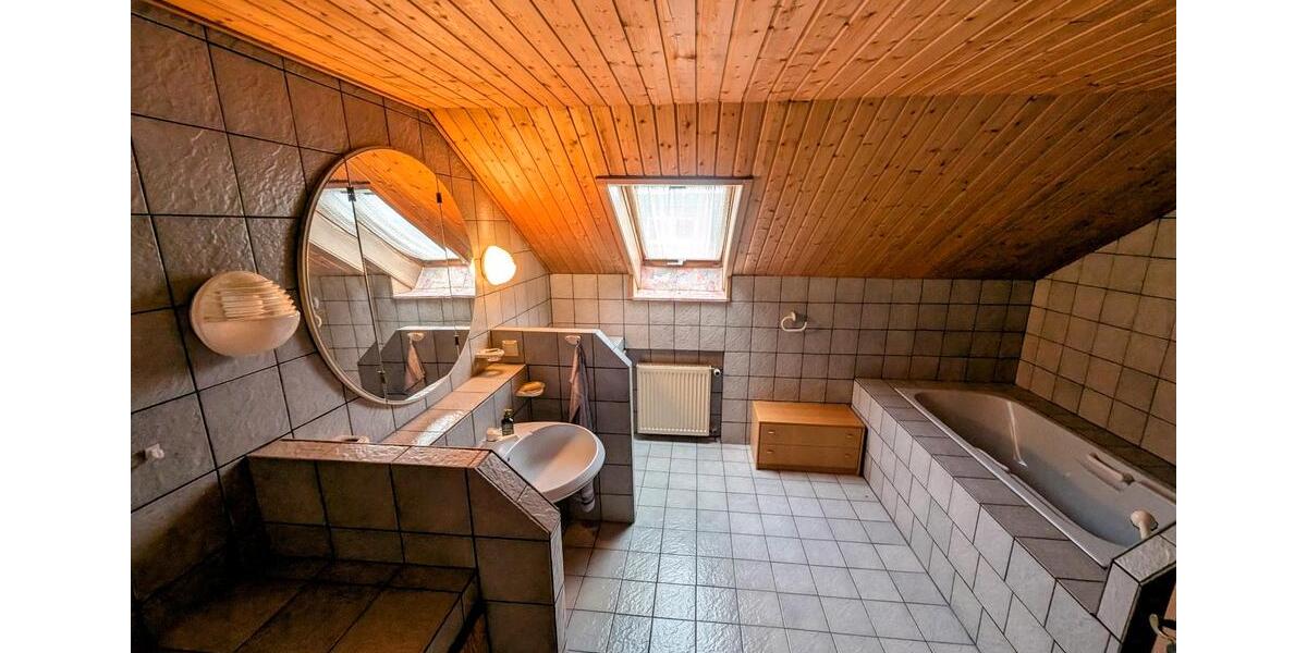 Reihenhaus Lehre - 7 Zimmer, 185 m&sup2;, 1.480&euro; | Angebot:24692592