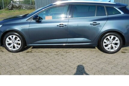 Renault Megane Limited Kombi 1.3 TSI DSG Klima Navi 66.900 km 10.990 &euro; Vordorf 38533