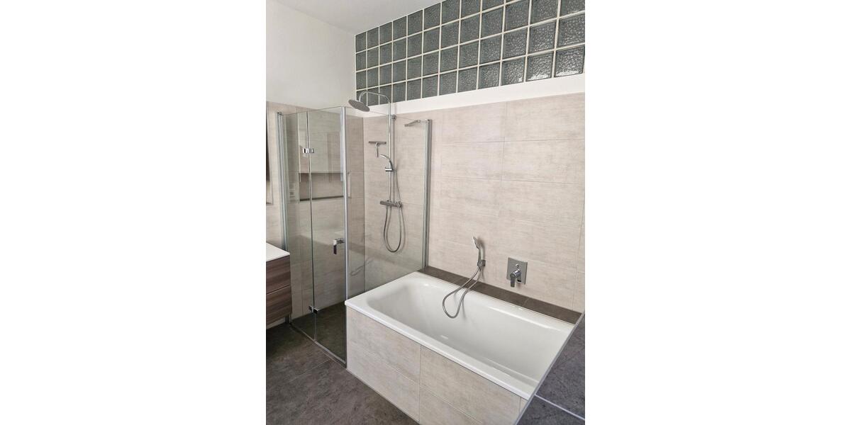 Hochparterre Braunschweig Nordstadt - 3 Zimmer, 120 m&sup2;, 1.150&euro; | Angebot:26547792
