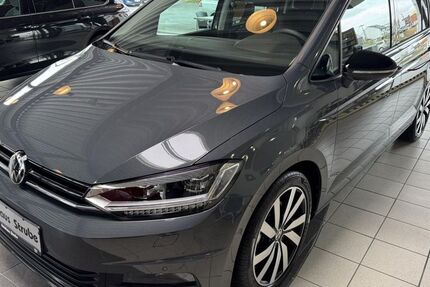 VW Touran 5.285 km 43.950 € Salzgitter 38226