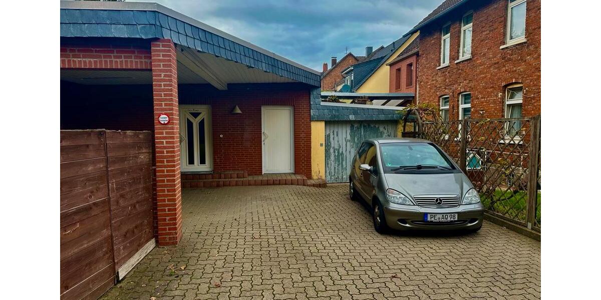 Mehrfamilienhaus mit Nebengebäude in zentraler Lage PE Süd zimmer