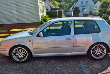 VW Golf 104.000 km 4.150 &euro; Ilsede 31241