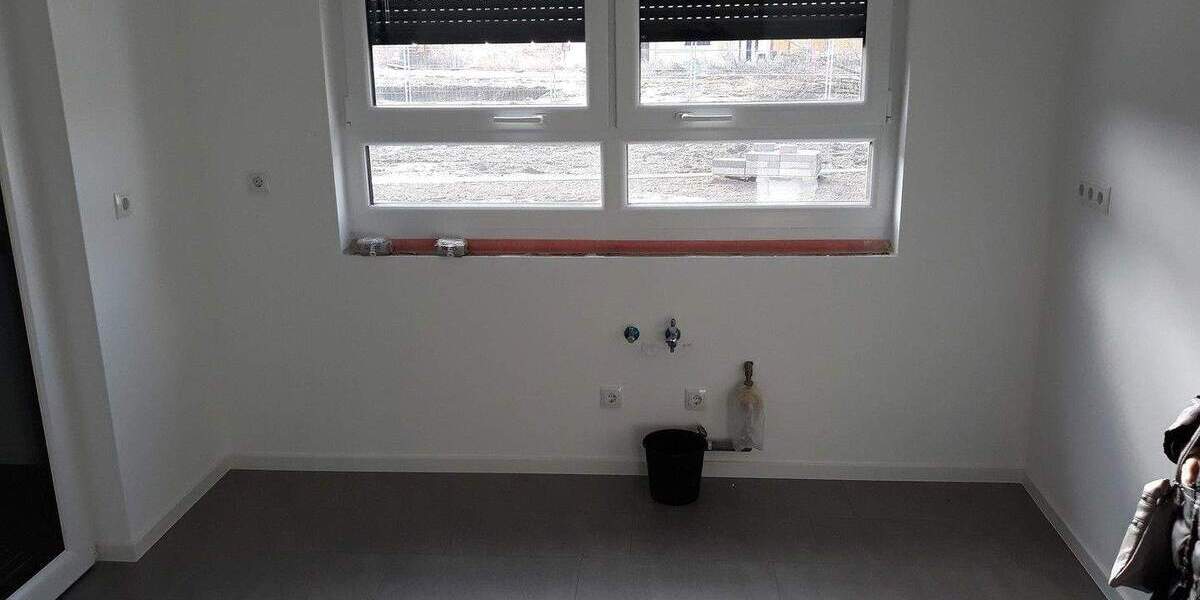 Einfamilienhaus Braunschweig Stöckheim - 3 Zimmer, 120 m&sup2;, 1.800&euro; | Angebot:24368630