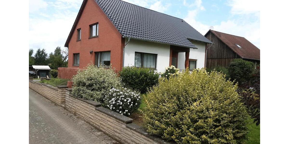 Einfamilienhaus Wendeburg - 10 Zimmer, 220 m&sup2;, 335.000&euro; | Angebot:26006110