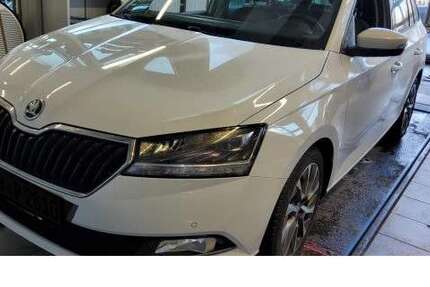 Skoda Fabia 42.200 km 16.480 &euro; Wolfsburg 38440