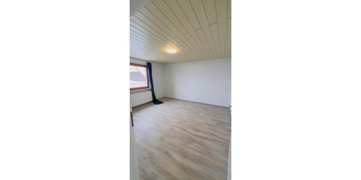 Etagenwohnung Edemissen - 4 Zimmer, 115 m&sup2;, 1.300&euro; | Angebot:24743448