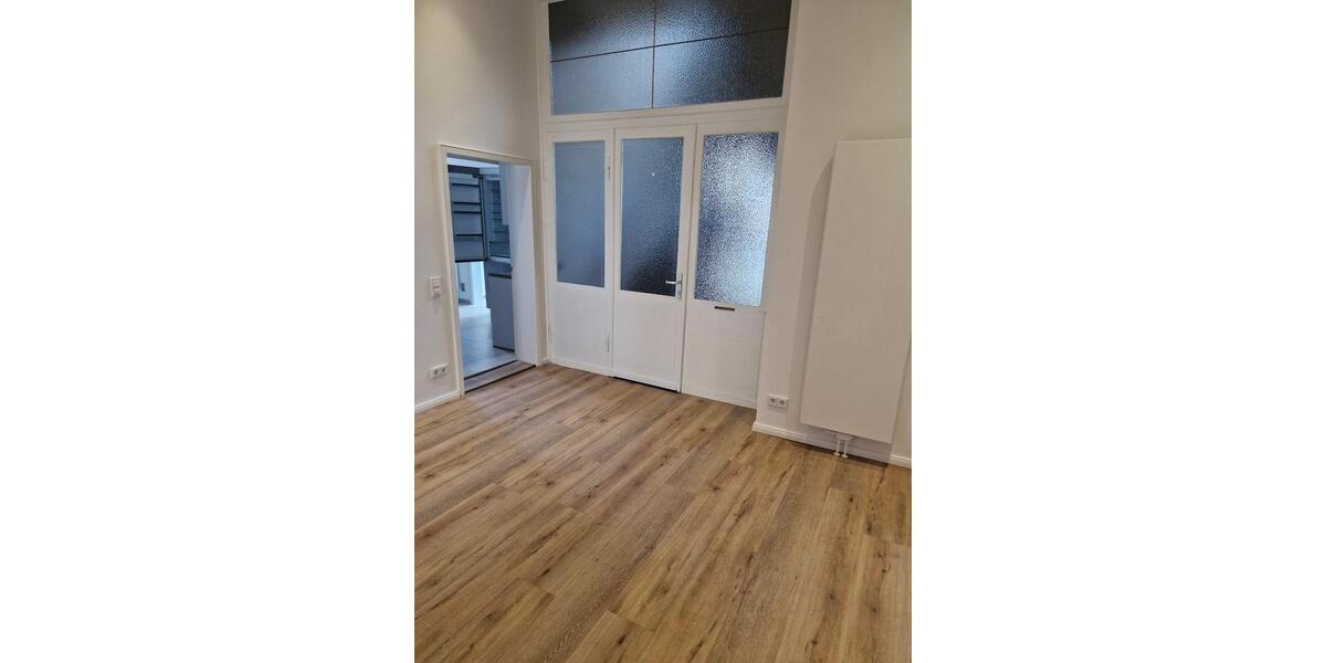 Hochparterre Braunschweig Nordstadt - 3 Zimmer, 120 m&sup2;, 1.150&euro; | Angebot:26547792