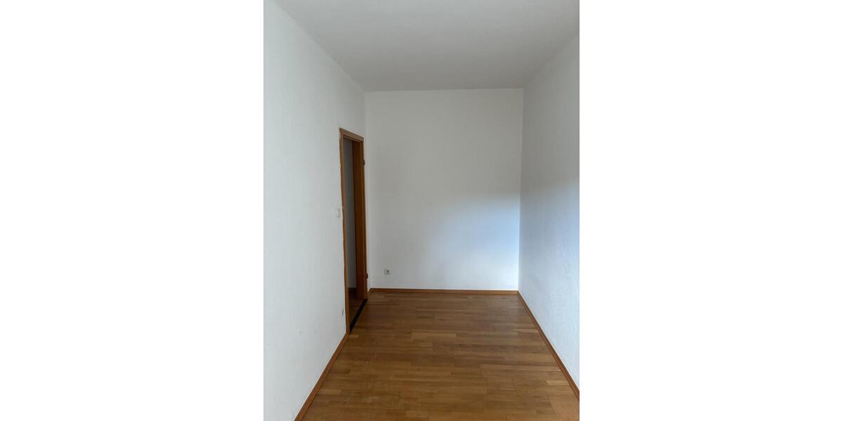 Schöne Eigentumswohnung 54qm 3 Zimmer, KücheTageslicht- Bad 3 zimmer