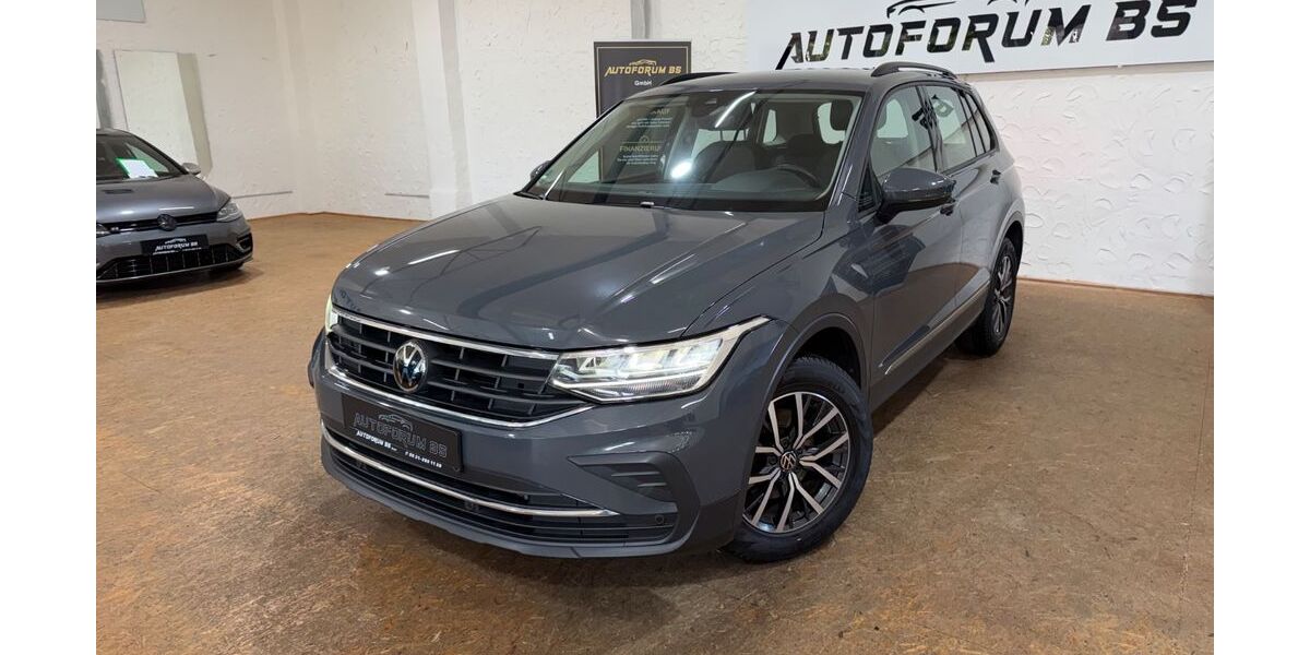 VW Tiguan 64.400 km 26.490 &euro; Braunschweig Wenden 38110