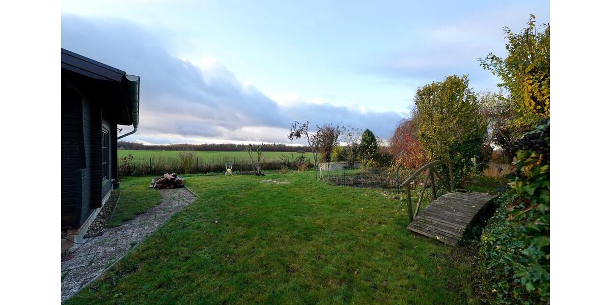 Doppelhaushälfte Wolfsburg - 4 Zimmer, 140 m&sup2;, 1.600&euro; | Angebot:23547187