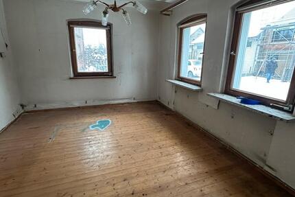 Haus Braunschweig Lehndorf-Watenbüttel - 8 Zimmer, 200 m&sup2;, 155.000&euro; | Angebot:24997295