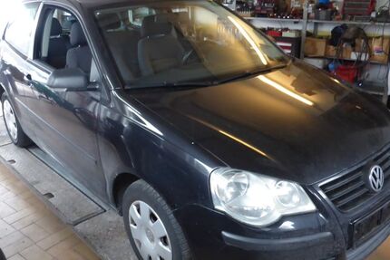 VW Polo 111.500 km 4.990 &euro; Wolfsburg/Vorsfelde 38448