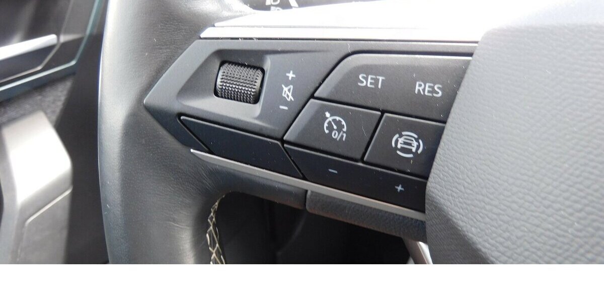 Seat Arona 1.0 X-Perience TSI BMT Navi Klima Alu 18.000 km 16.990 &euro; Vordorf 38533