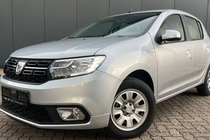 Dacia Sandero 14.400 km 9.900 &euro; Braunschweig 38110