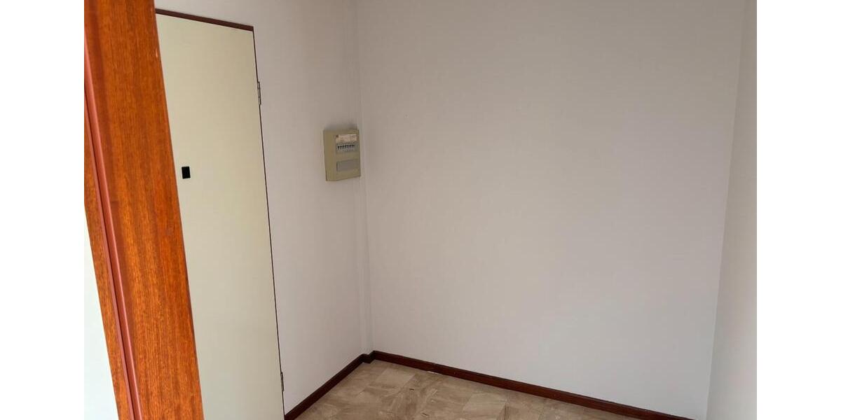 Dachgeschoßwohnung Wolfsburg Detmerode - 2.5 Zimmer, 74 m&sup2;, 650&euro; | Angebot:26679205