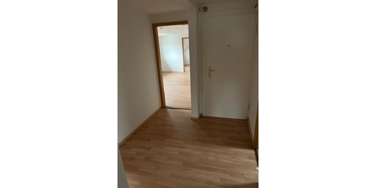 Dachgeschoßwohnung Salzgitter Ortschaft Südost - 4 Zimmer, 73 m&sup2;, 440&euro; | Angebot:25145118