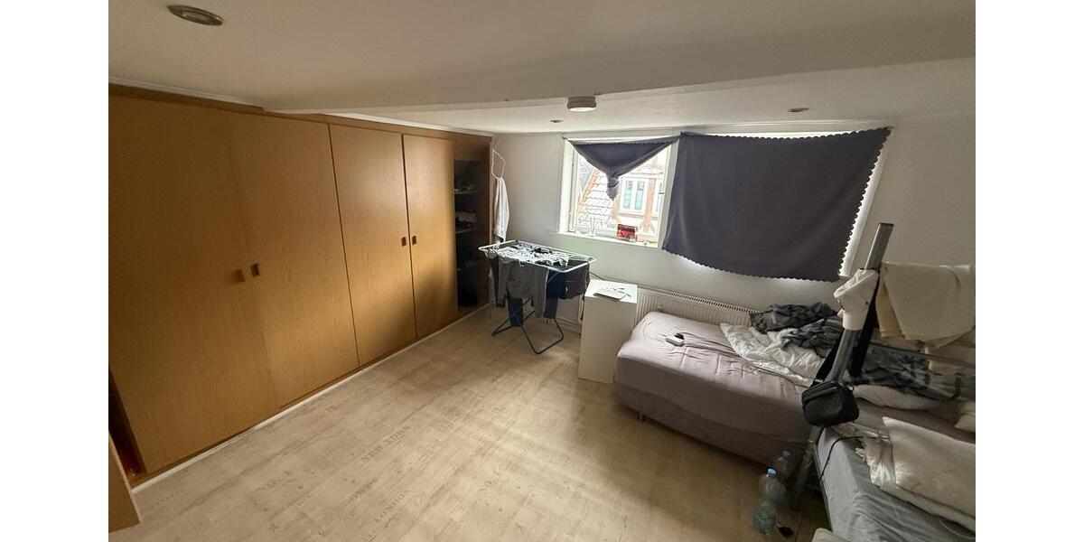 Dachgeschoßwohnung Wolfenbüttel - 4 Zimmer, 75 m&sup2;, 750&euro; | Angebot:25995459