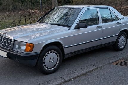 Mercedes-Benz 190 149.000 km 5.999 &euro; Wolfsburg 38446