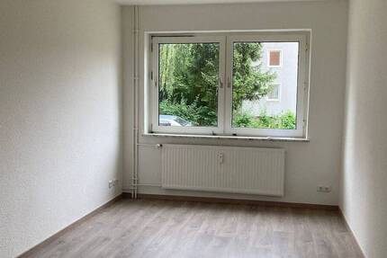 Wohnung Salzgitter Lebenstedt - 3 Zimmer, 48 m&sup2;, 292&euro; | Angebot:26919901