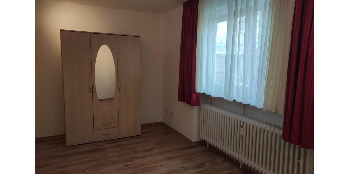 Etagenwohnung Braunschweig Broitzem - 1 Zimmer, 30 m&sup2;, 510&euro; | Angebot:26618680