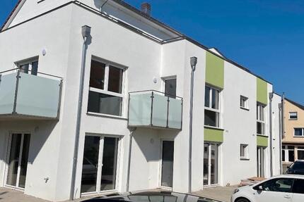 Eine Schöne 3 Zimmer Wohnung mit Terrasse 3 zimmer